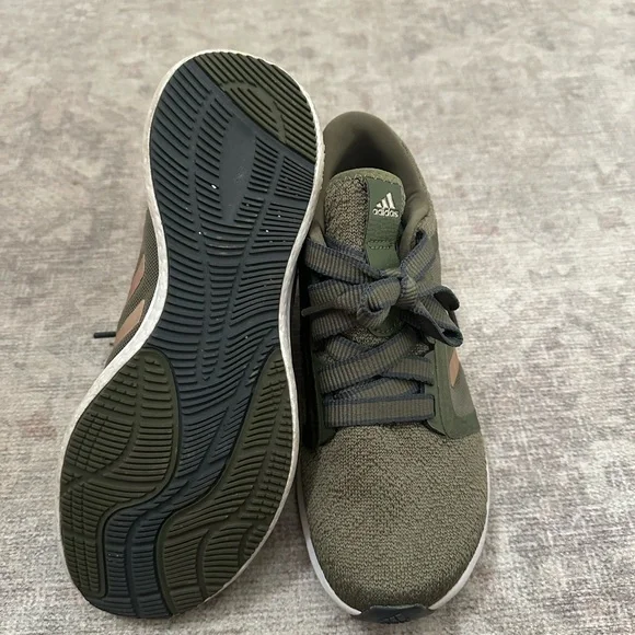 Adidas shoes - Picture 3 of 3